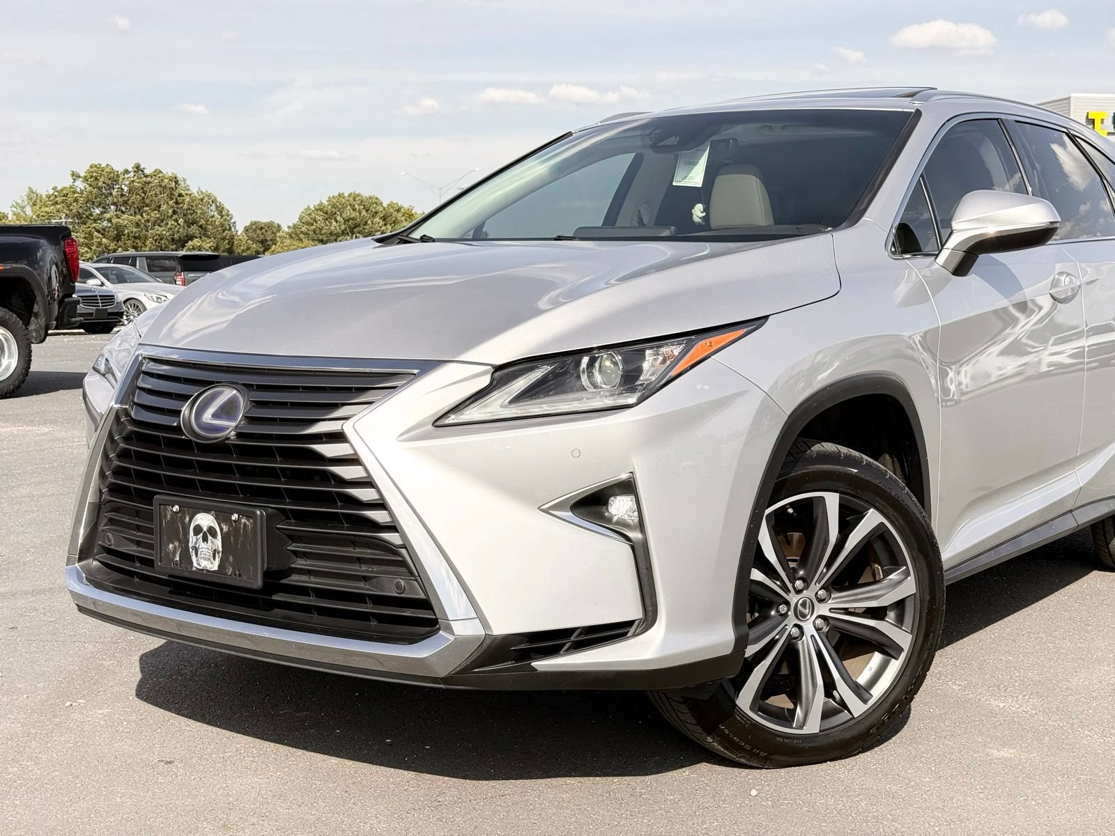 Used 2018 Lexus RX 450hL Premium w/ Premium Package AWD/4WD image 2