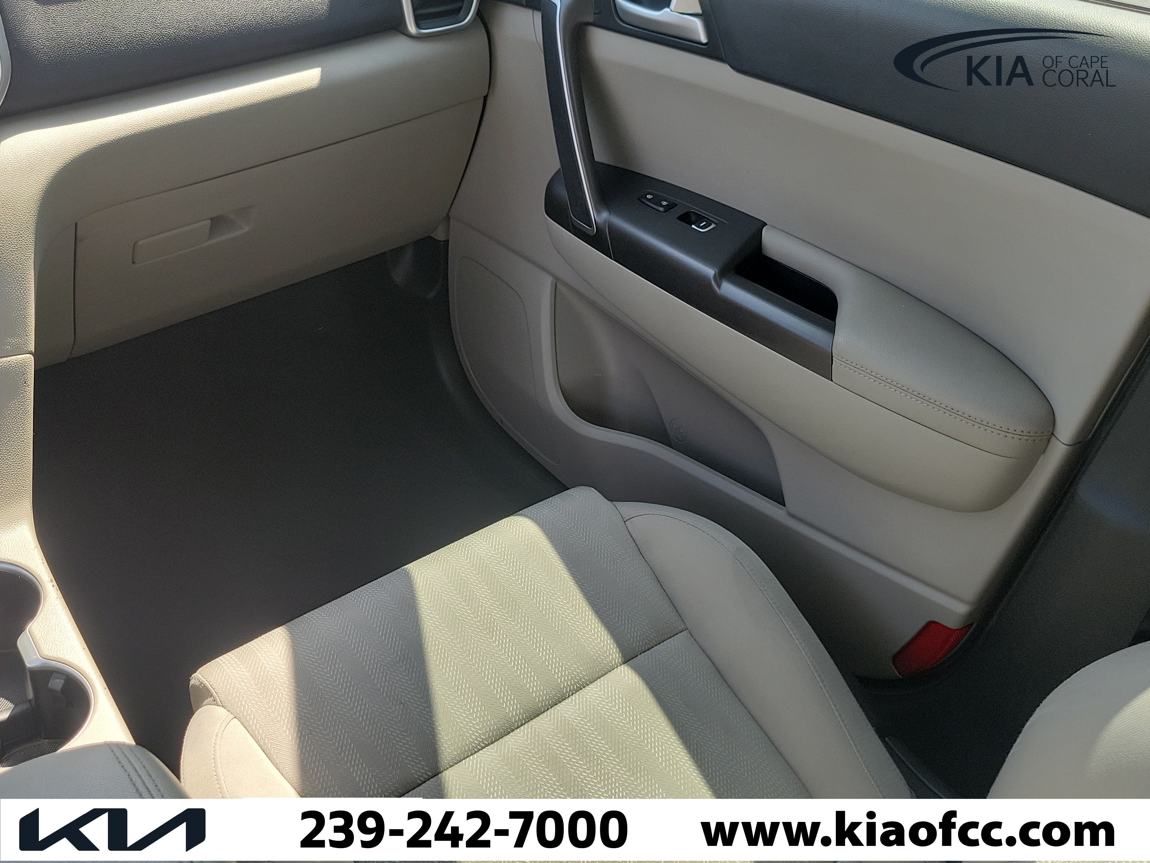 Used 2020 Kia Sportage LX FWD image 18