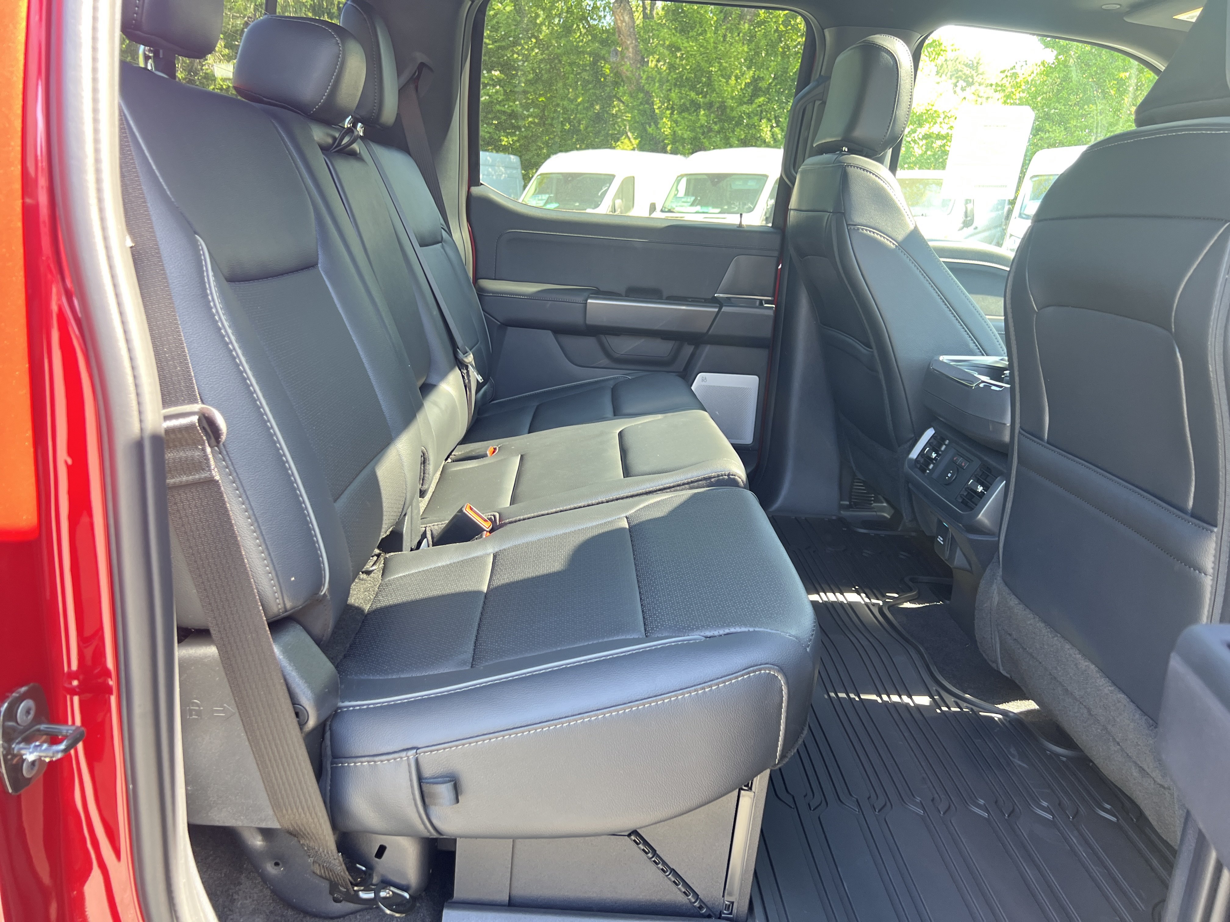 New 2026 Ford F150 Lariat w/ Equipment Group 502A High AWD/4WD image 23