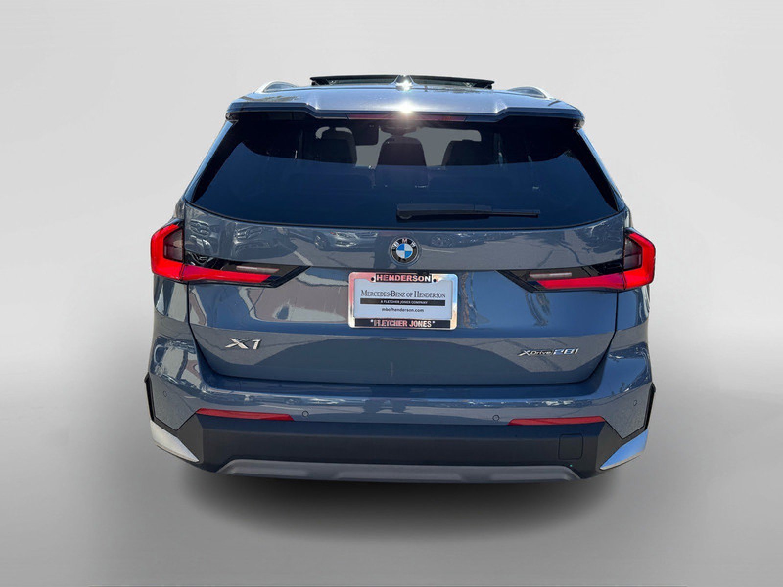 Used 2023 BMW X1 xDrive28i w/ Convenience Package AWD/4WD image 4