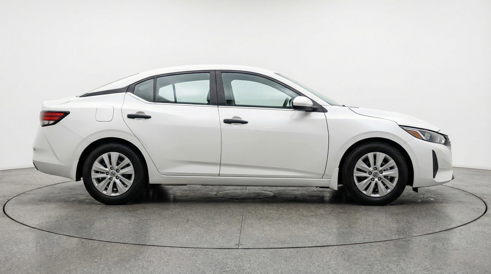 Used 2025 Nissan Sentra S FWD image 11