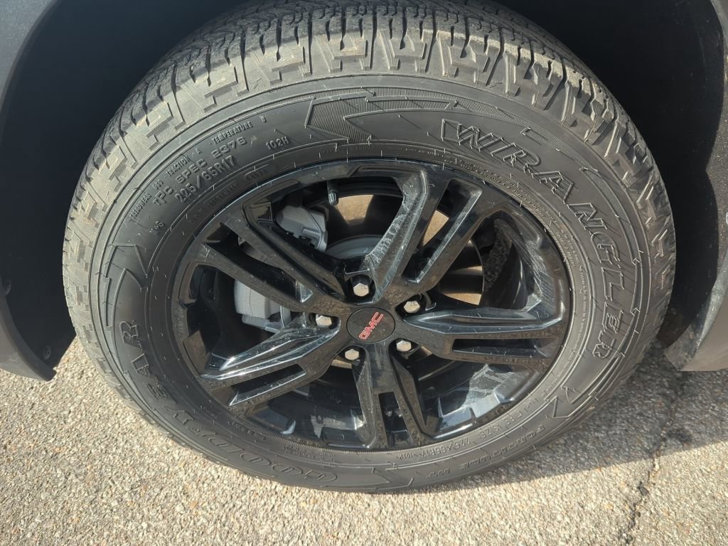 Used 2024 GMC Terrain AT4 w/ Tech Package image 9
