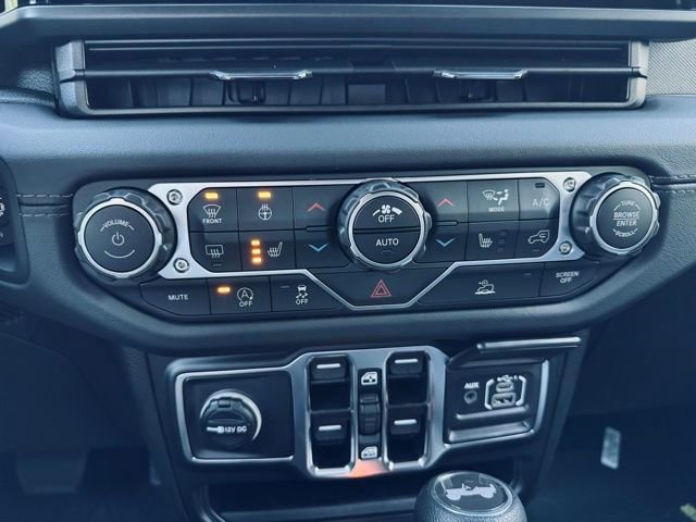 New 2025 Jeep Wrangler Sahara image 28