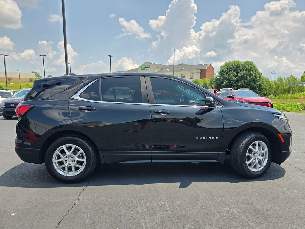 Used 2023 Chevrolet Equinox LT FWD image 9