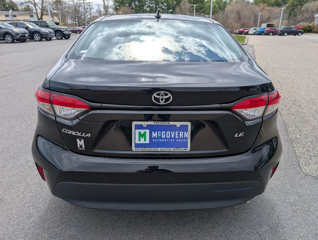 Used 2023 Toyota Corolla LE w/ Carpet Mat Package (TMS) FWD image 4