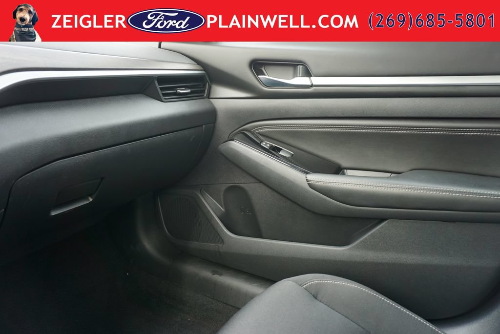 Used 2023 Nissan Altima 2.5 SV w/ SV Premium Package AWD/4WD image 31