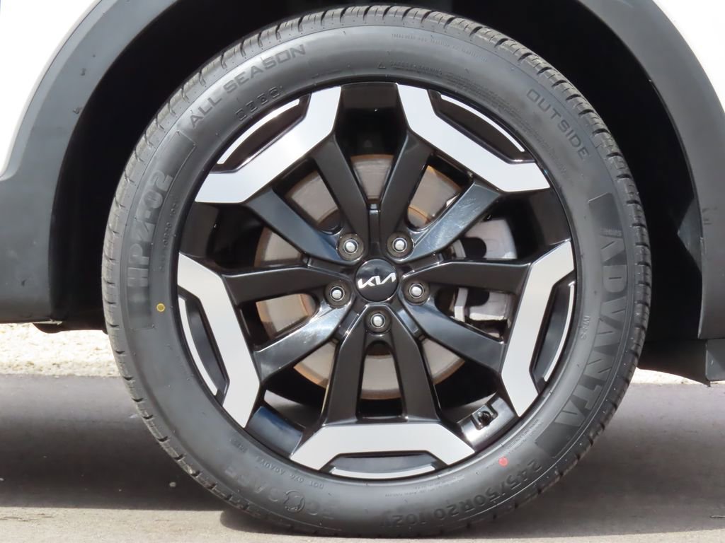 Used 2025 Kia Telluride S FWD image 15