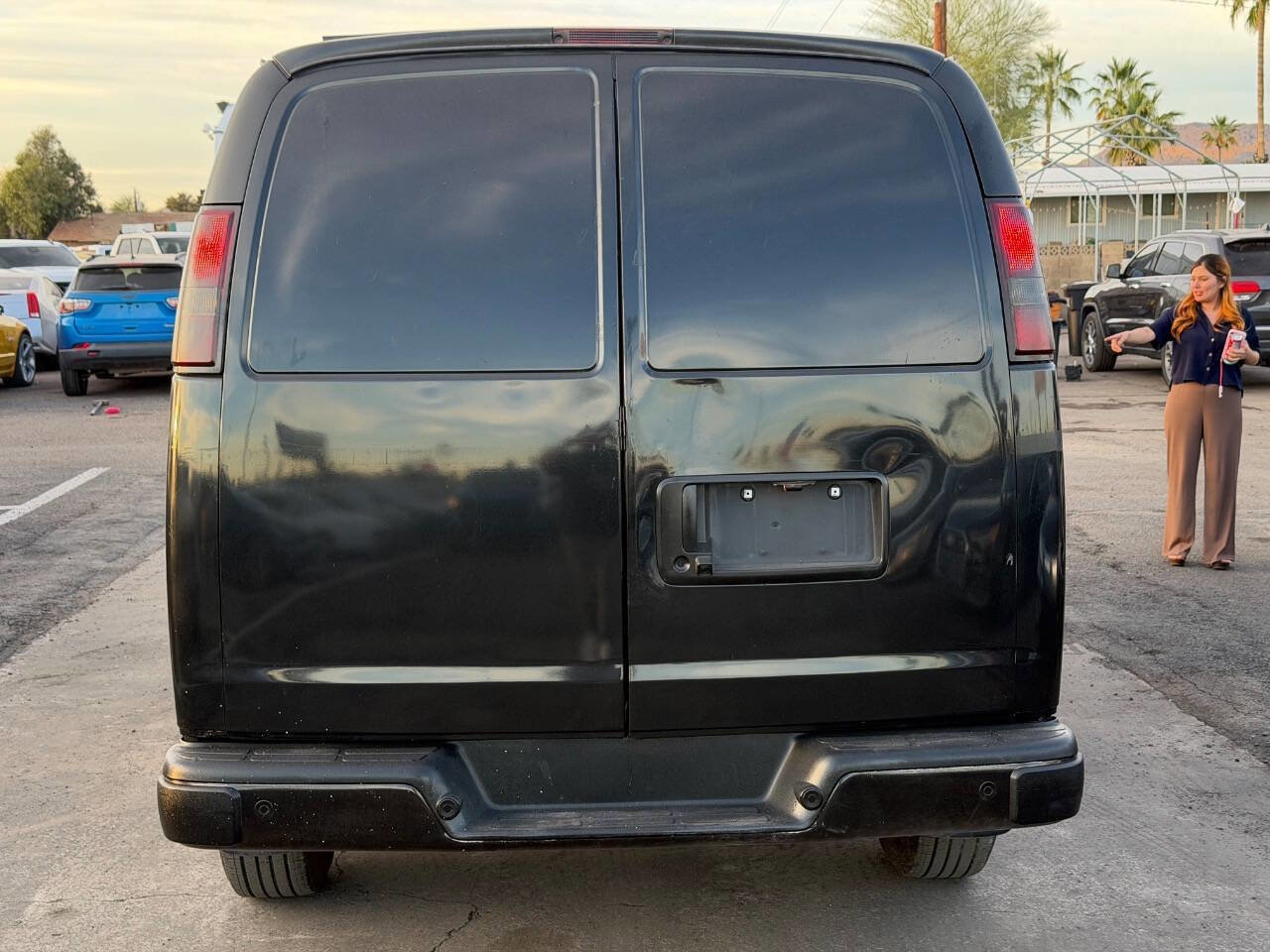 Used 2018 Chevrolet Express 2500 w/ Driver Convenience Package image 8