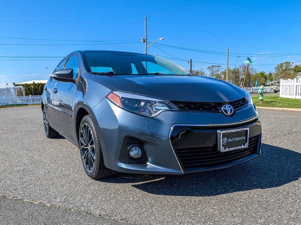 Used 2016 Toyota Corolla S w/ Body Protection Package #1 FWD image 3