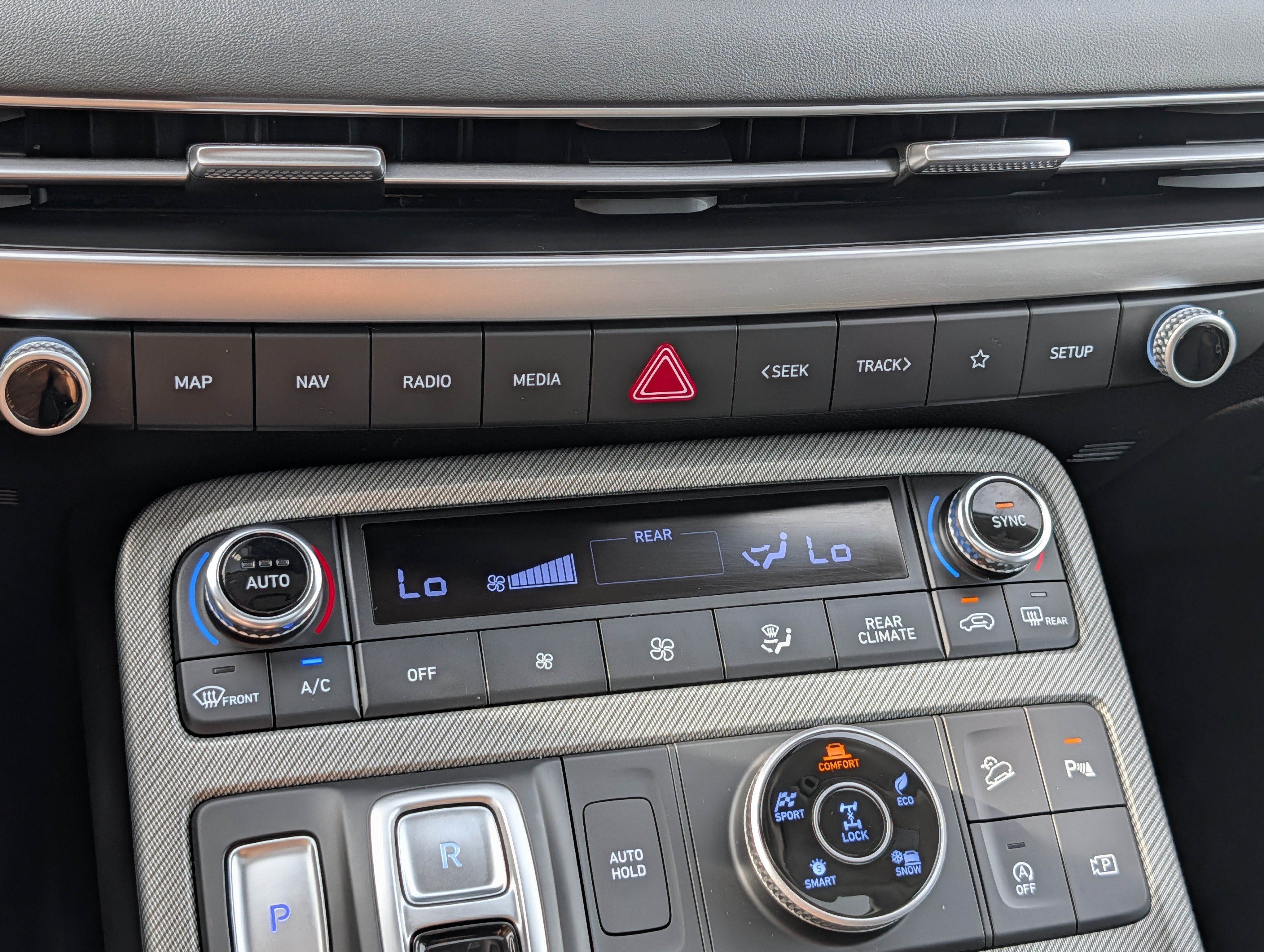 Certified 2025 Hyundai Palisade SEL AWD/4WD image 23
