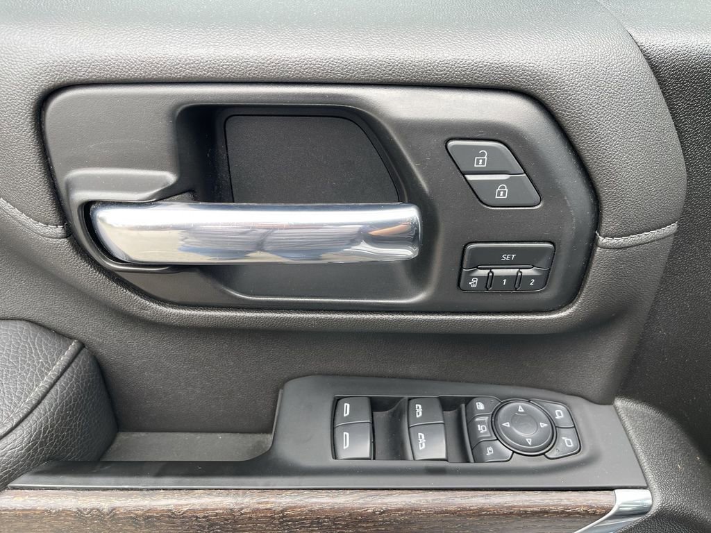 Certified 2022 GMC Sierra 3500 Denali AWD/4WD image 24