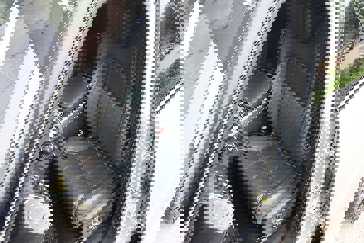 Used 2018 Land Rover Range Rover Sport HSE Dynamic image 34