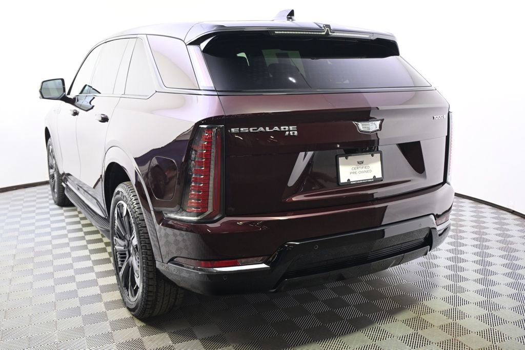 Certified 2025 Cadillac Escalade IQ Sport 2 AWD/4WD image 4