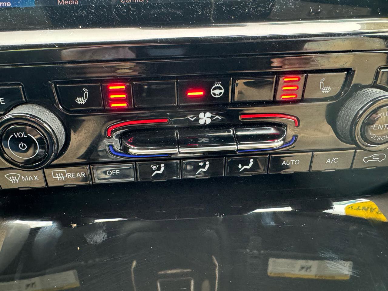 Used 2024 Jeep Grand Cherokee L Limited image 31