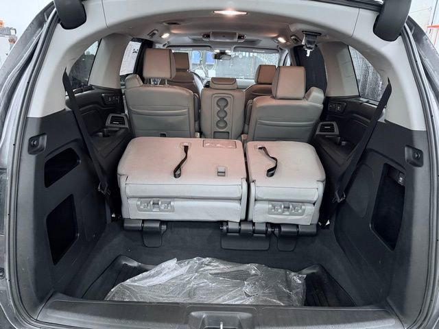Used 2024 Honda Odyssey Elite image 12