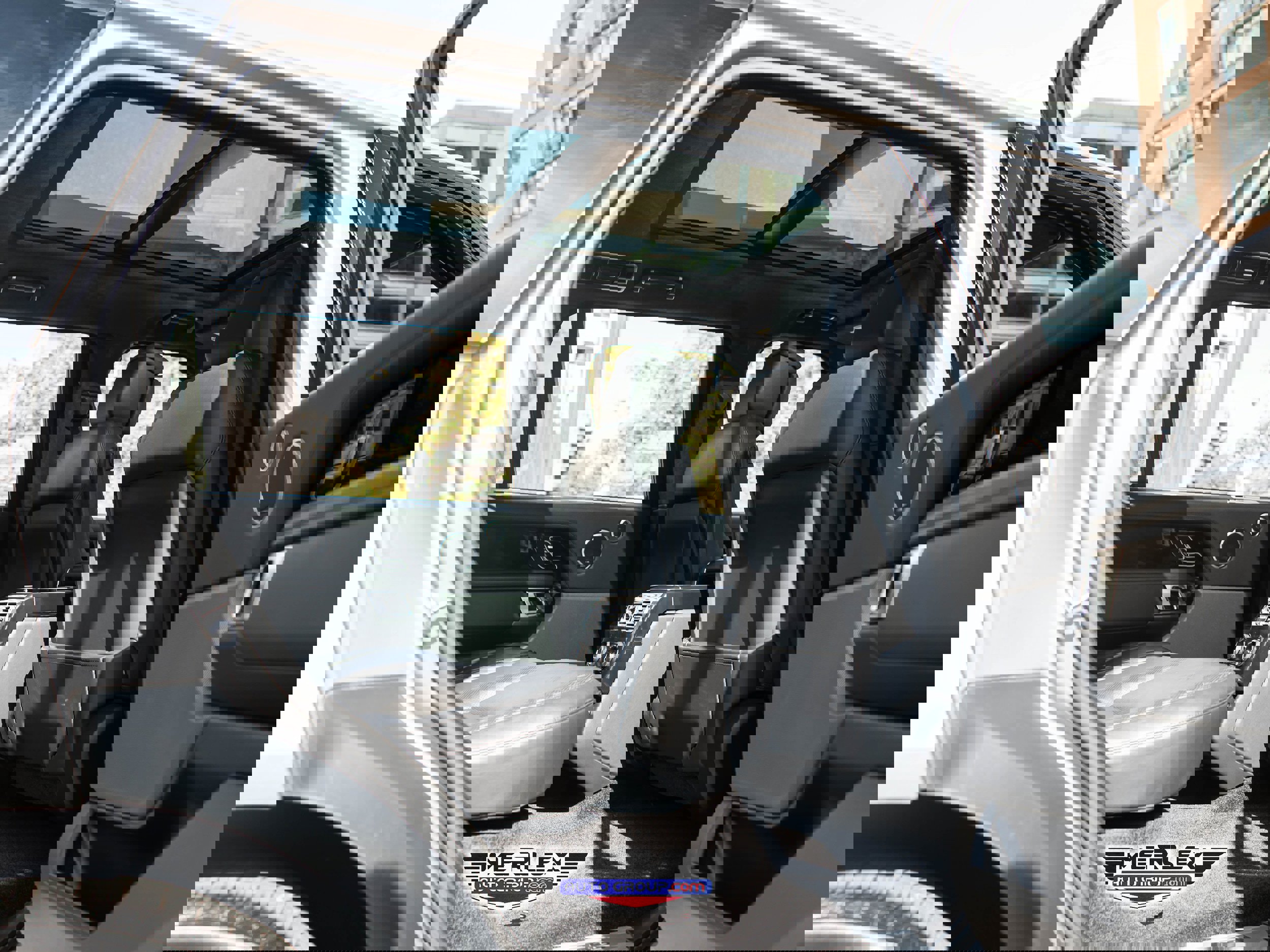 Used 2018 Land Rover Range Rover Long Wheelbase Supercharged image 19