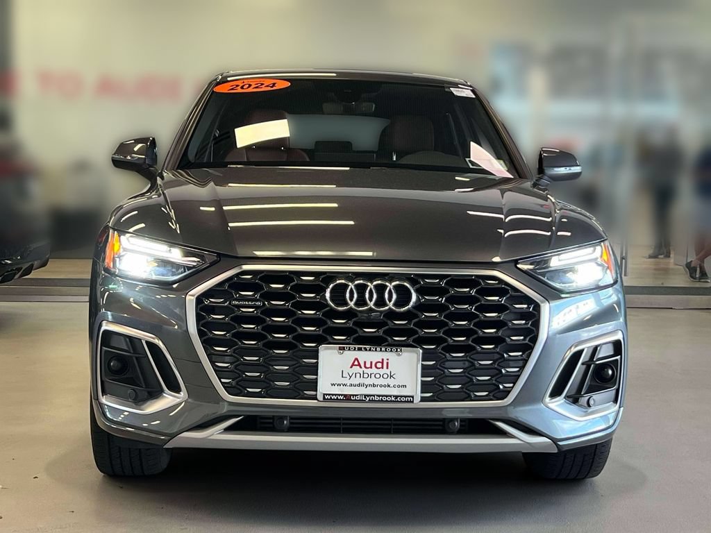 Used 2024 Audi Q5 2.0T Premium w/ Convenience Package AWD/4WD image 2