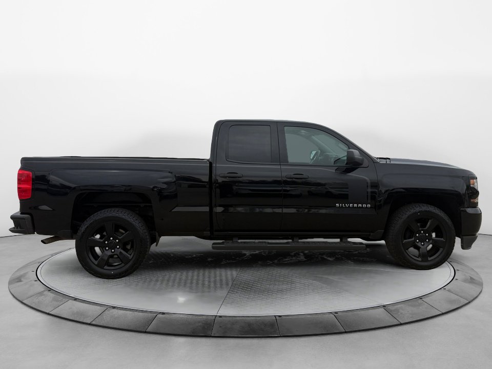 Used 2017 Chevrolet Silverado 1500 Custom w/ Rally 1 Edition image 8