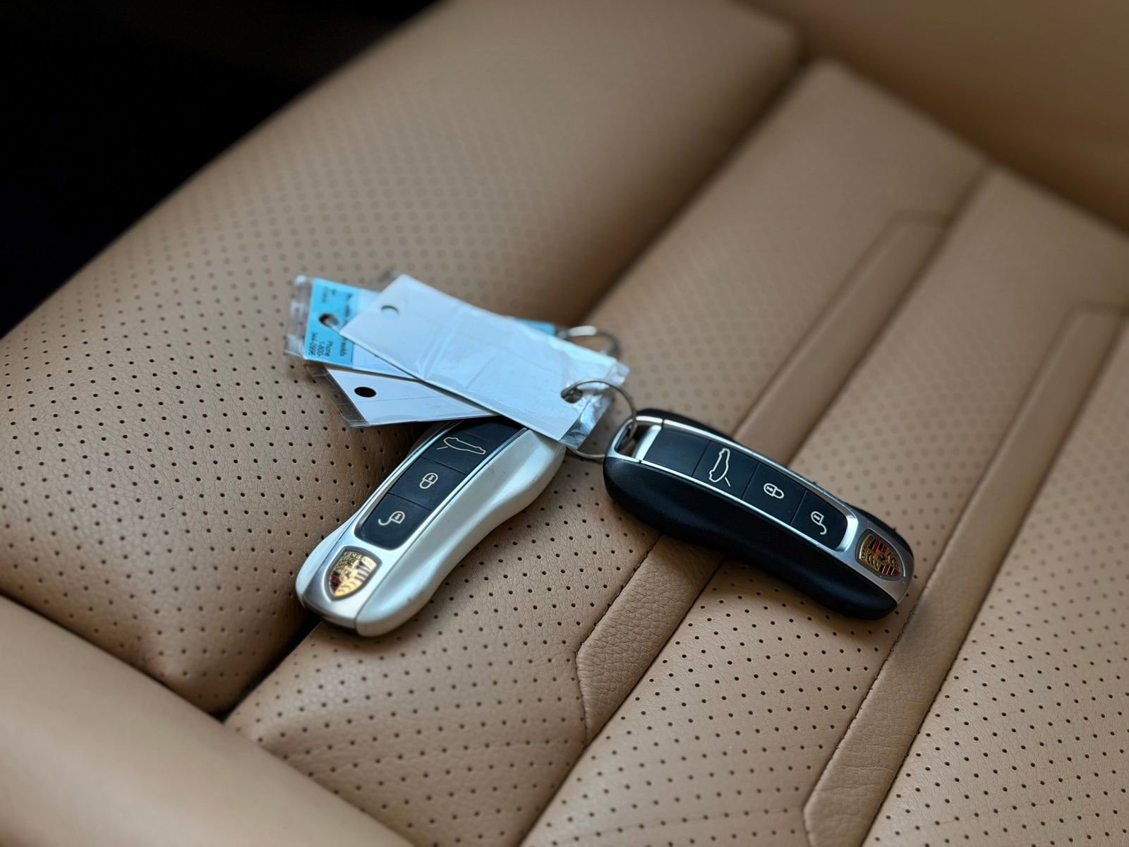 Used 2018 Porsche Panamera 4 AWD/4WD image 64
