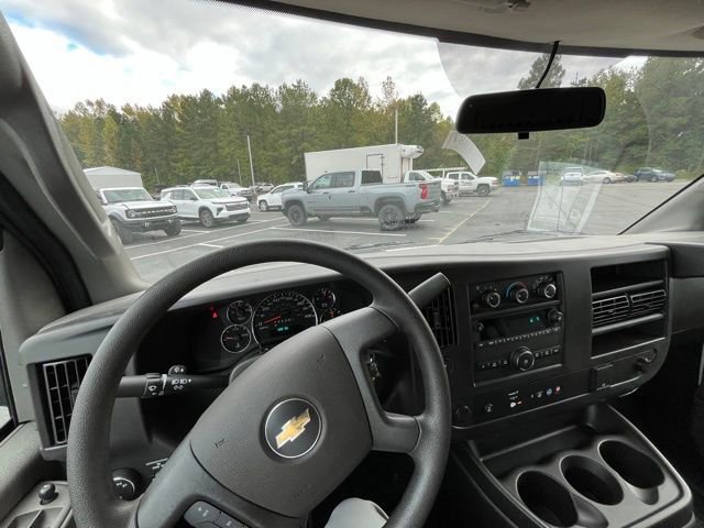 New 2025 Chevrolet Express 2500 w/ Driver Convenience Package image 17