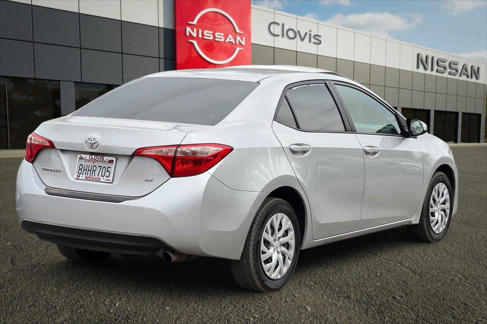 Used 2019 Toyota Corolla LE FWD image 3