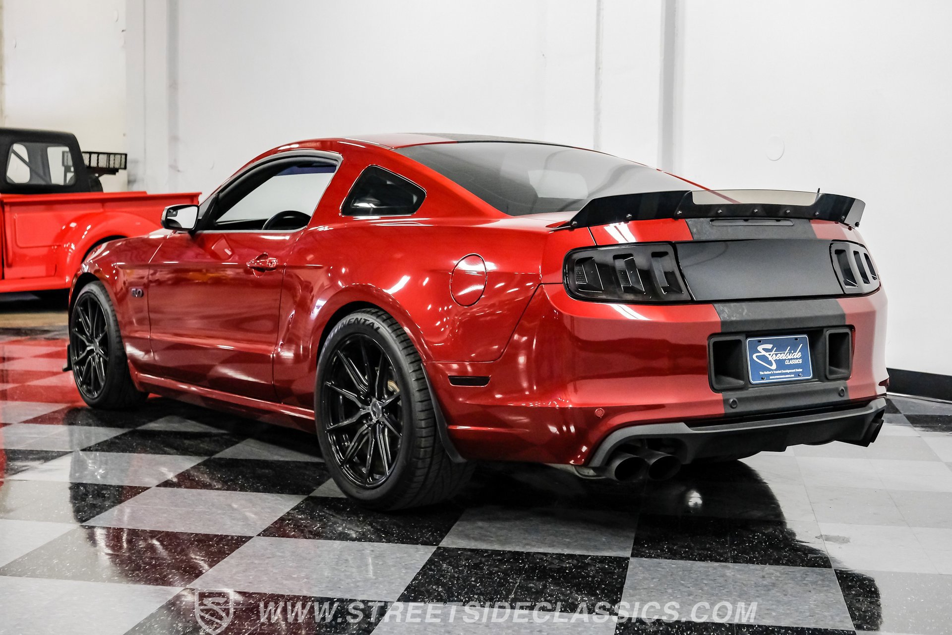 Used 2014 Ford Mustang GT Premium RWD image 10