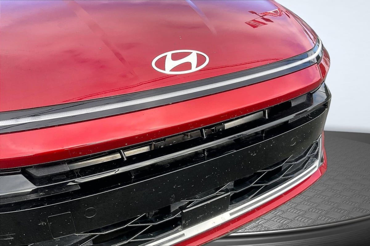 Used 2025 Hyundai Sonata SEL FWD image 28