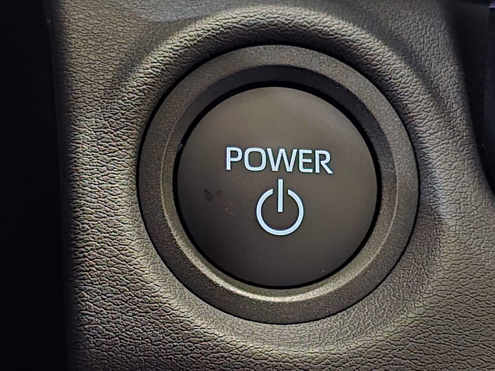 New 2027 Toyota C-HR AWD/4WD image 18
