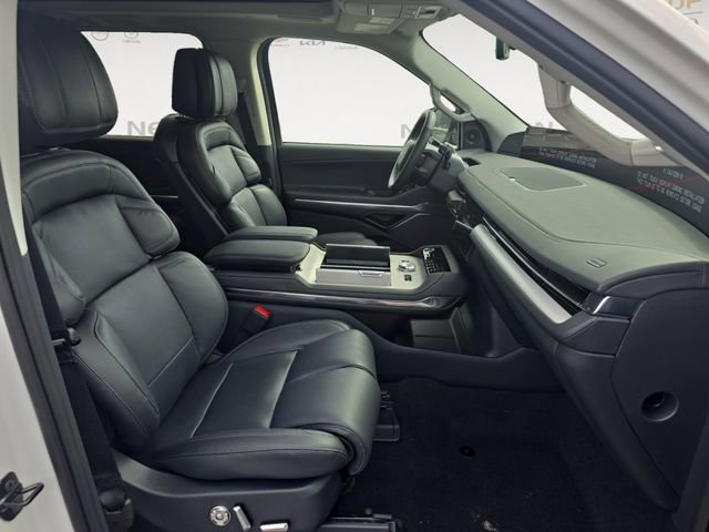 New 2026 Lincoln Navigator L Reserve image 45