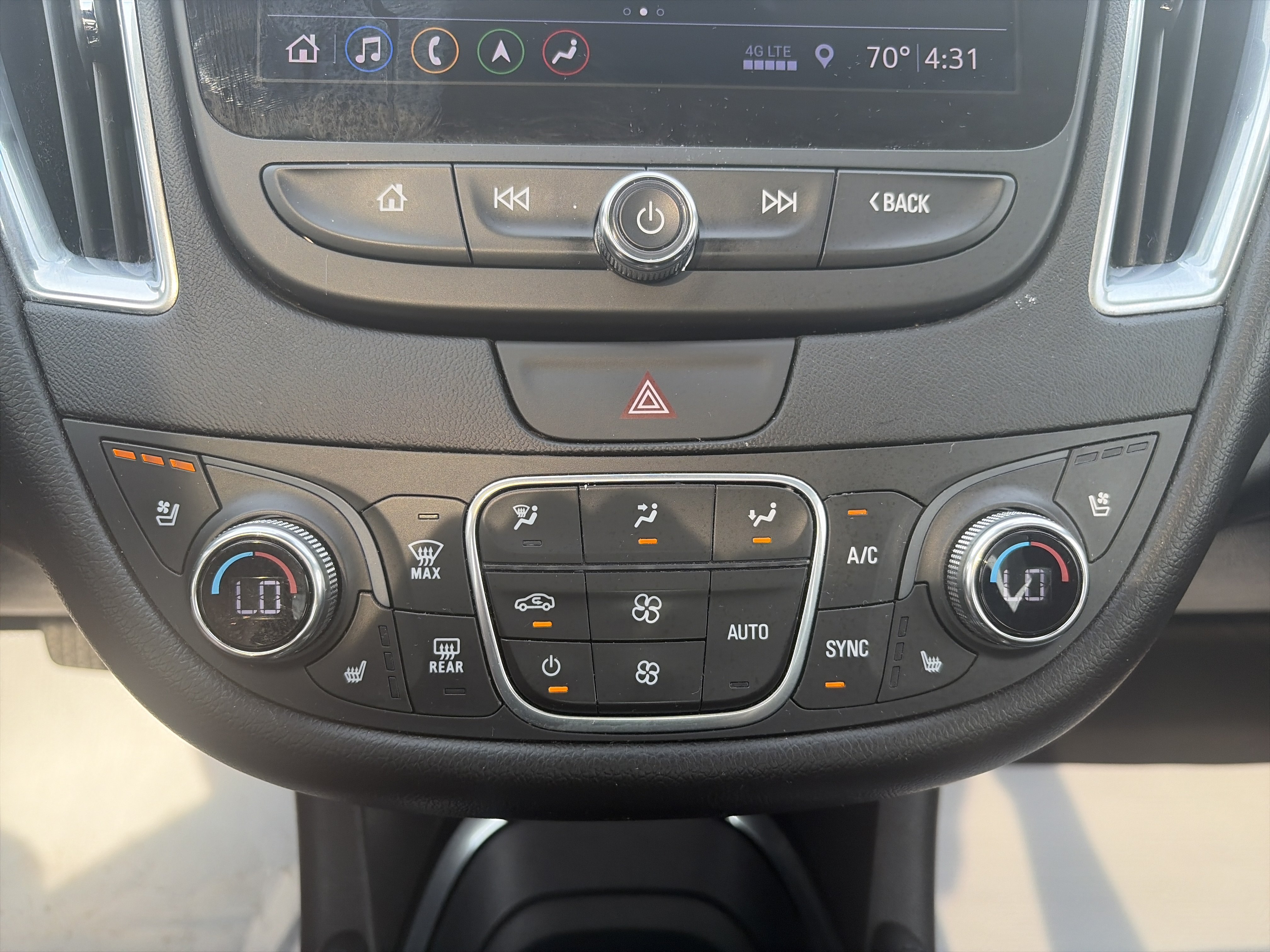 Used 2020 Chevrolet Malibu Premier FWD image 29