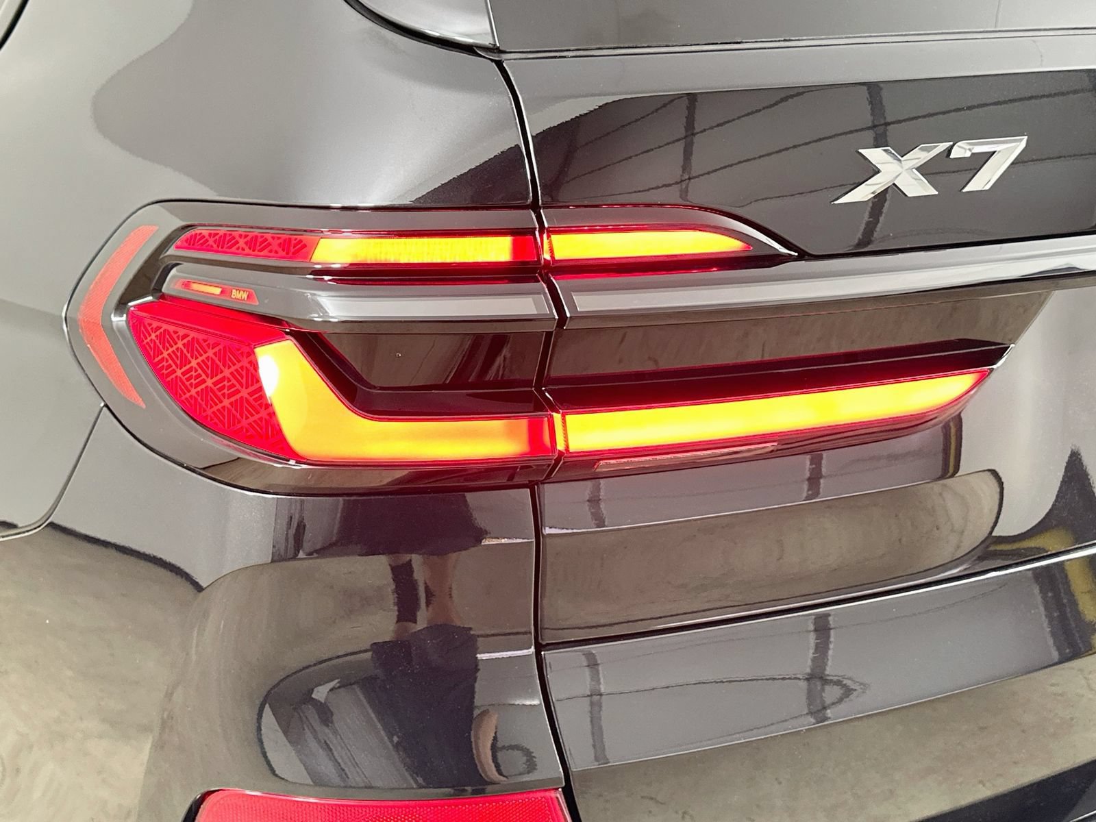 New 2027 BMW X7 xDrive40i w/ M Sport Package AWD/4WD image 12
