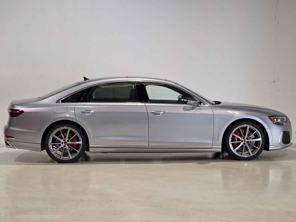 New 2027 Audi A8 L 3.0T AWD/4WD image 4