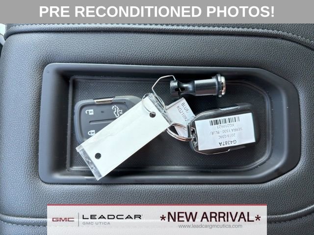 Used 2019 GMC Sierra 1500 SLT w/ SLT Premium Package AWD/4WD image 22