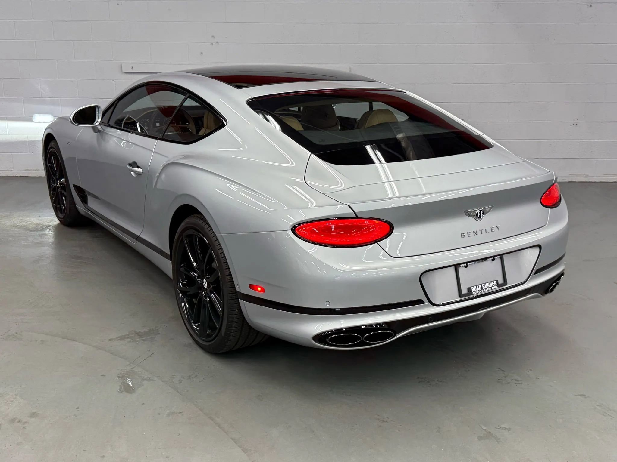 Used 2022 Bentley Continental GT image 7
