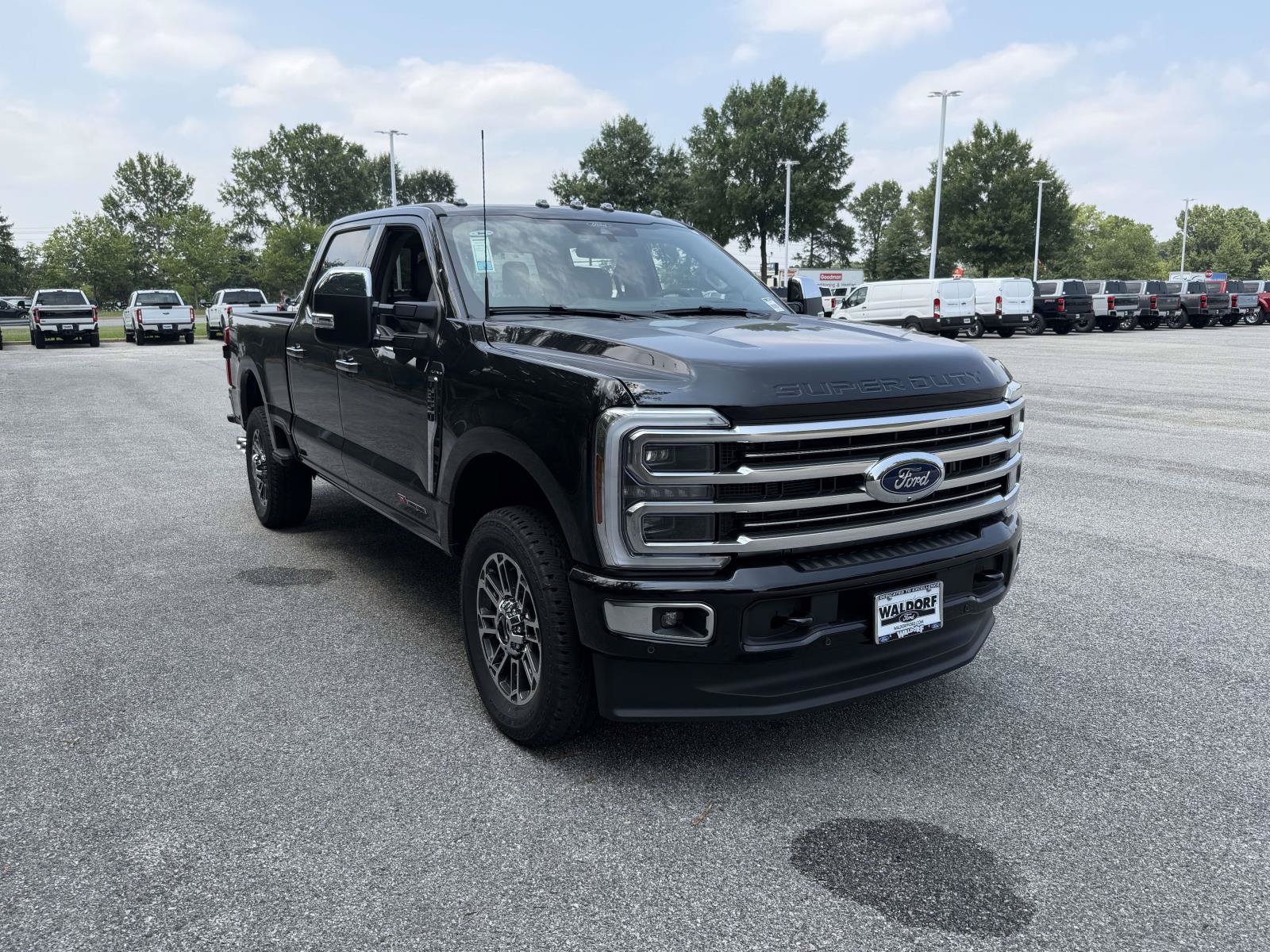 New 2026 Ford F350 Platinum w/ Platinum Plus Package AWD/4WD image 1