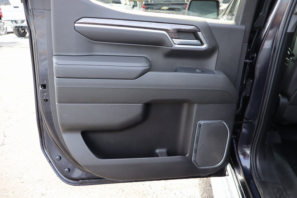 Used 2022 Chevrolet Silverado 1500 LTZ w/ LTZ Convenience Package II image 27