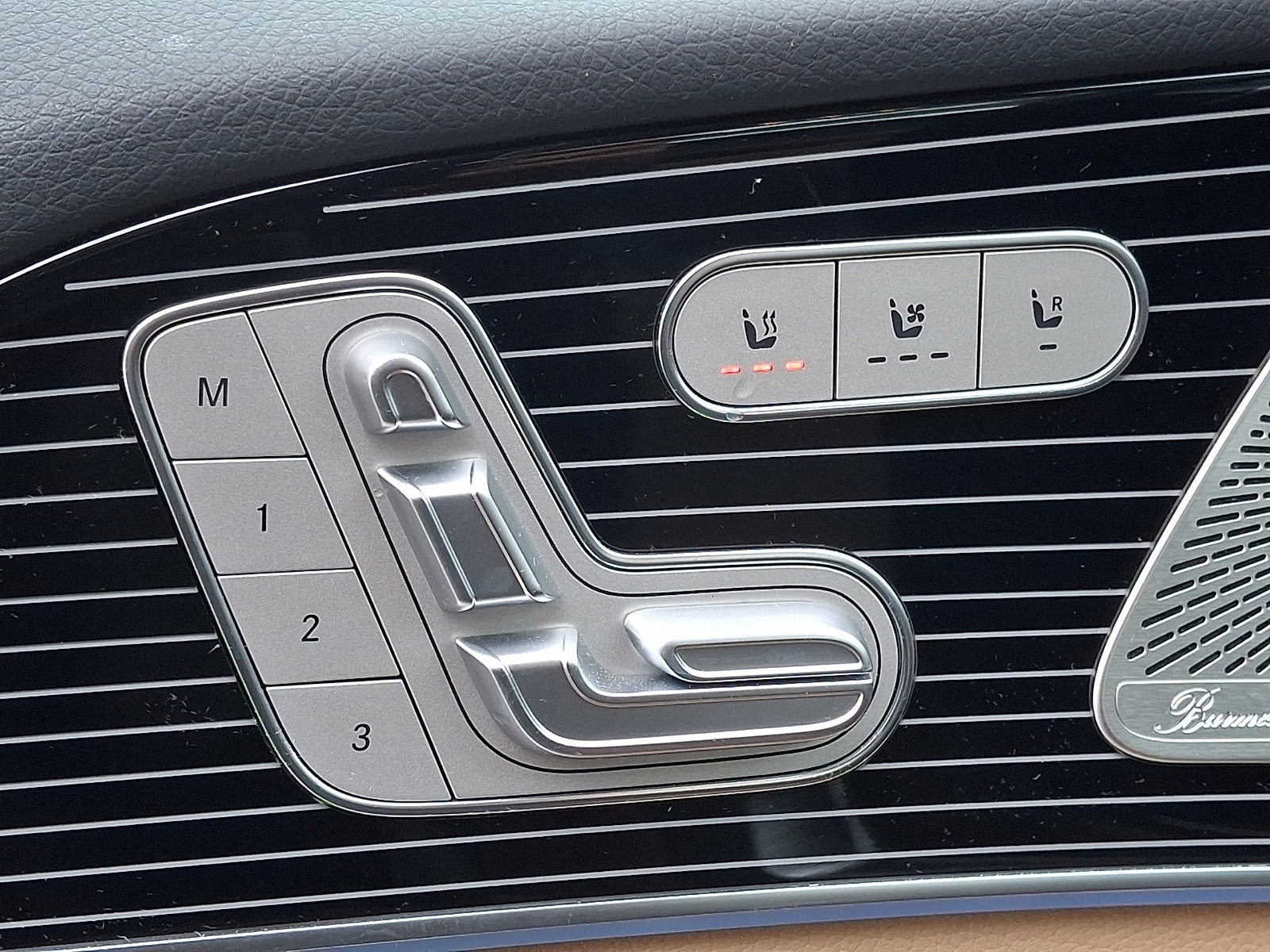 Certified 2025 Mercedes-Benz GLE 450 4MATIC image 27