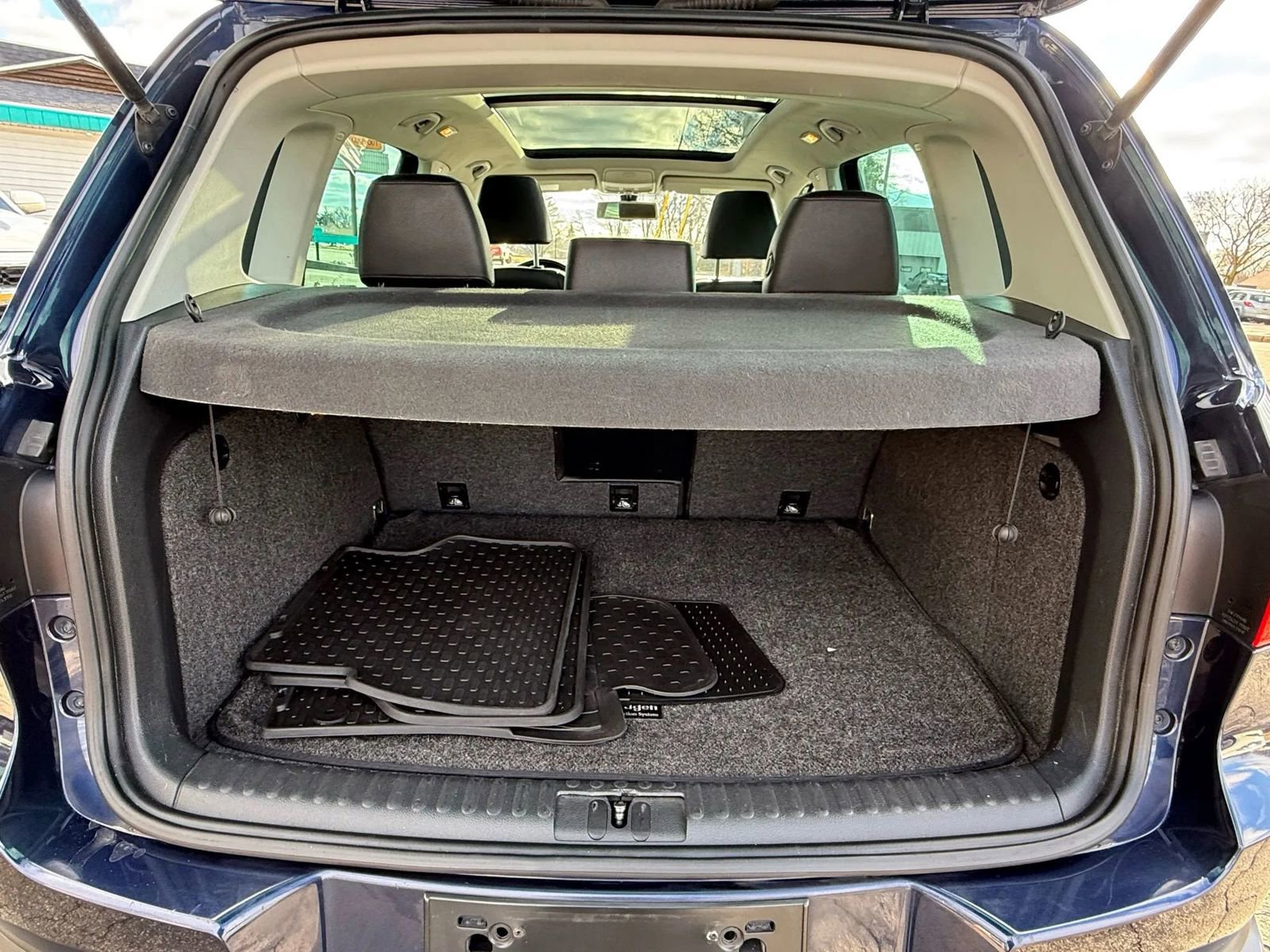 Used 2016 Volkswagen Tiguan SE image 13