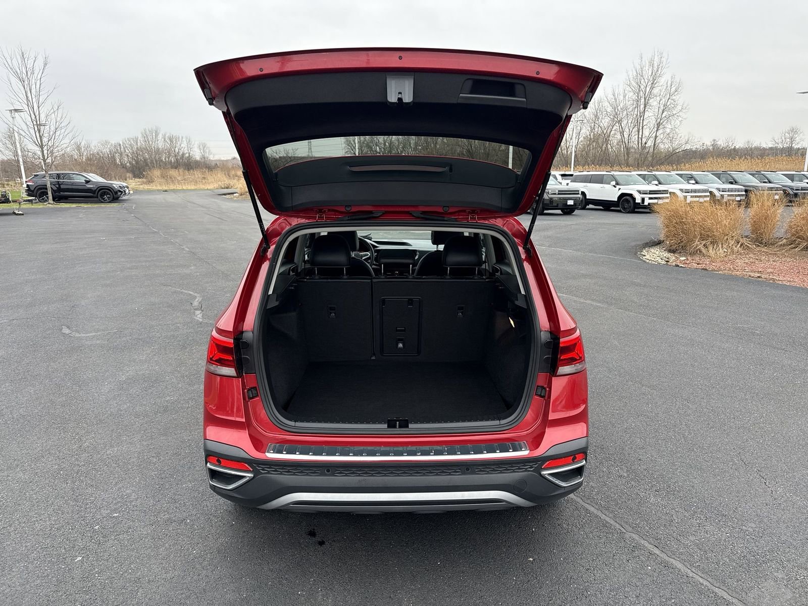 Used 2023 Volkswagen Taos SEL image 27