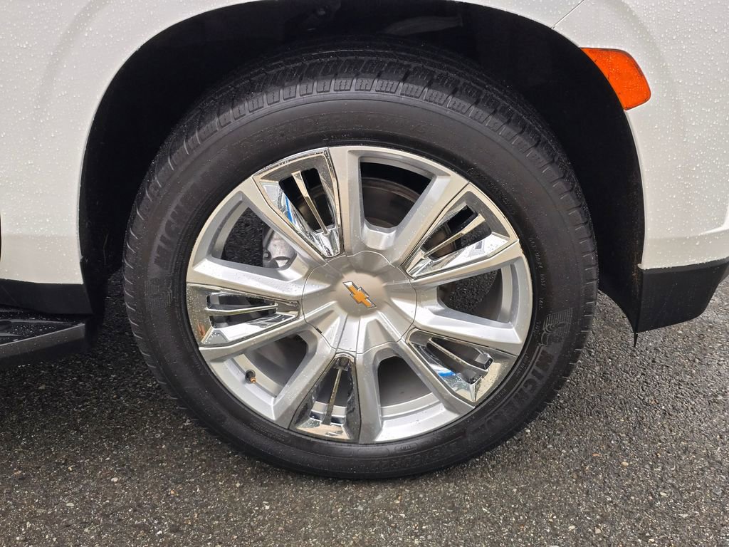 Used 2022 Chevrolet Suburban High Country image 42