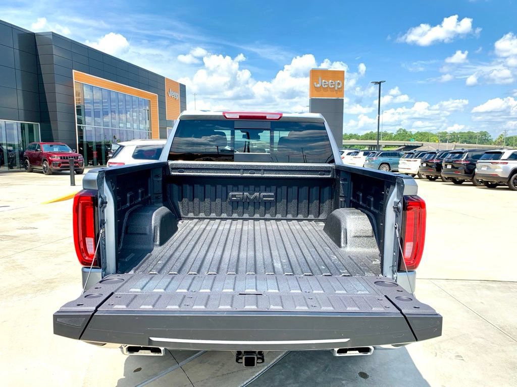 Used 2026 GMC Sierra 1500 SLT w/ SLT Premium Plus Package AWD/4WD image 21