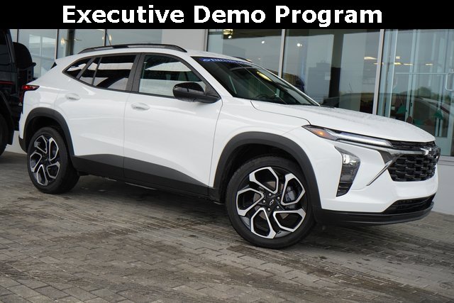 Used 2025 Chevrolet Trax RS w/ Driver Confidence Package