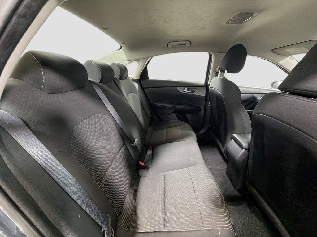 Used 2020 Kia Forte LXS FWD image 25