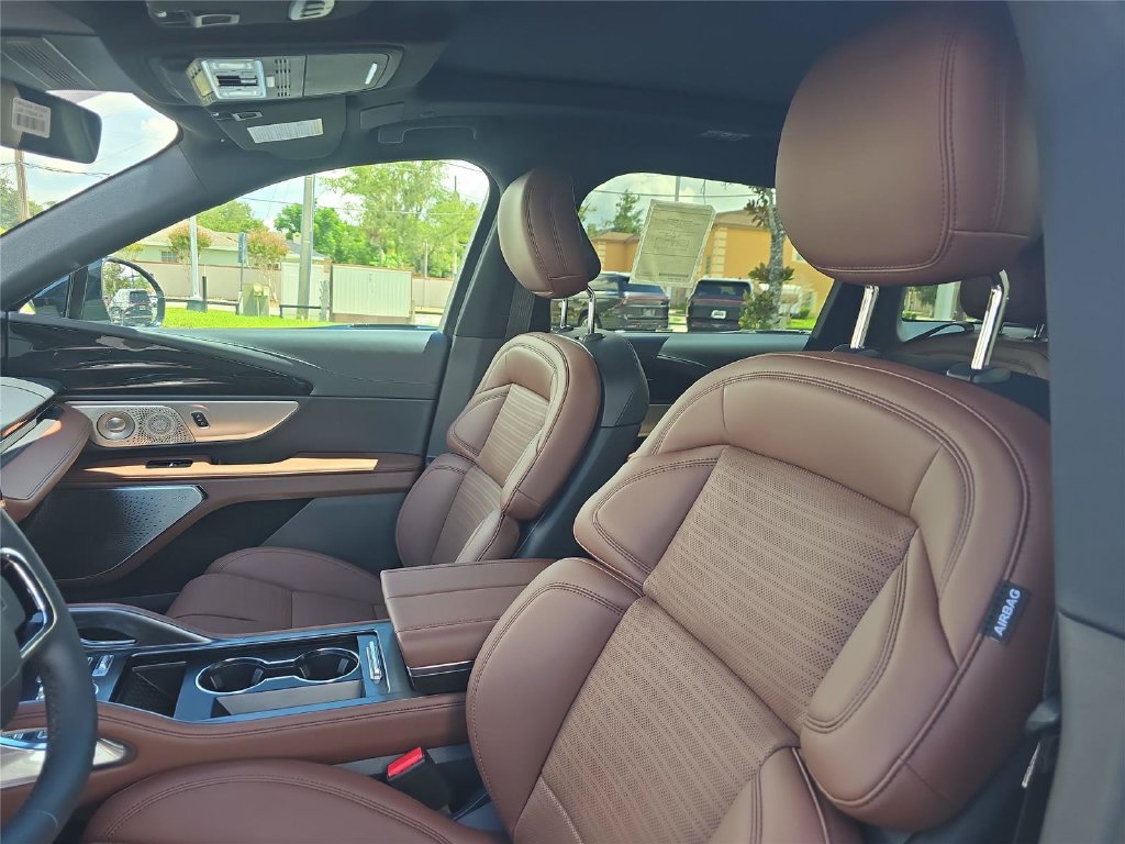 New 2026 Lincoln Nautilus Reserve AWD/4WD image 13
