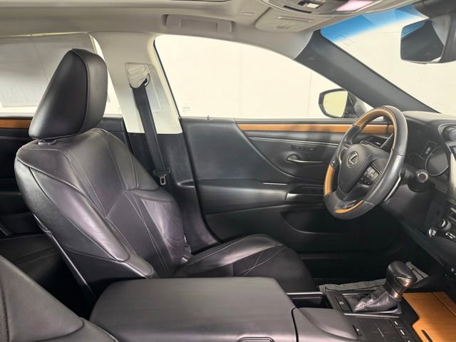 Used 2020 Lexus ES 350 w/ Accessory Package FWD image 33