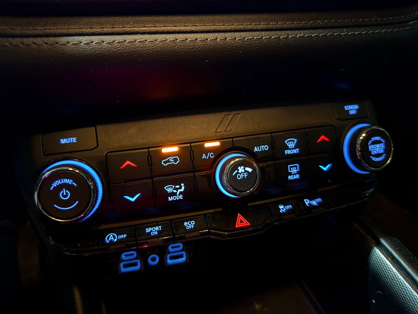 Used 2021 Dodge Durango GT w/ Blacktop Package AWD/4WD image 34