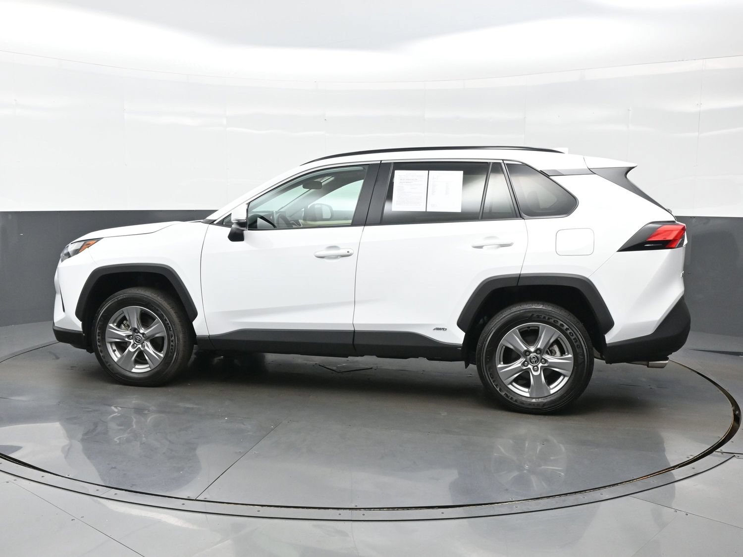 Used 2024 Toyota RAV4 XLE w/ Convenience Package AWD/4WD image 3