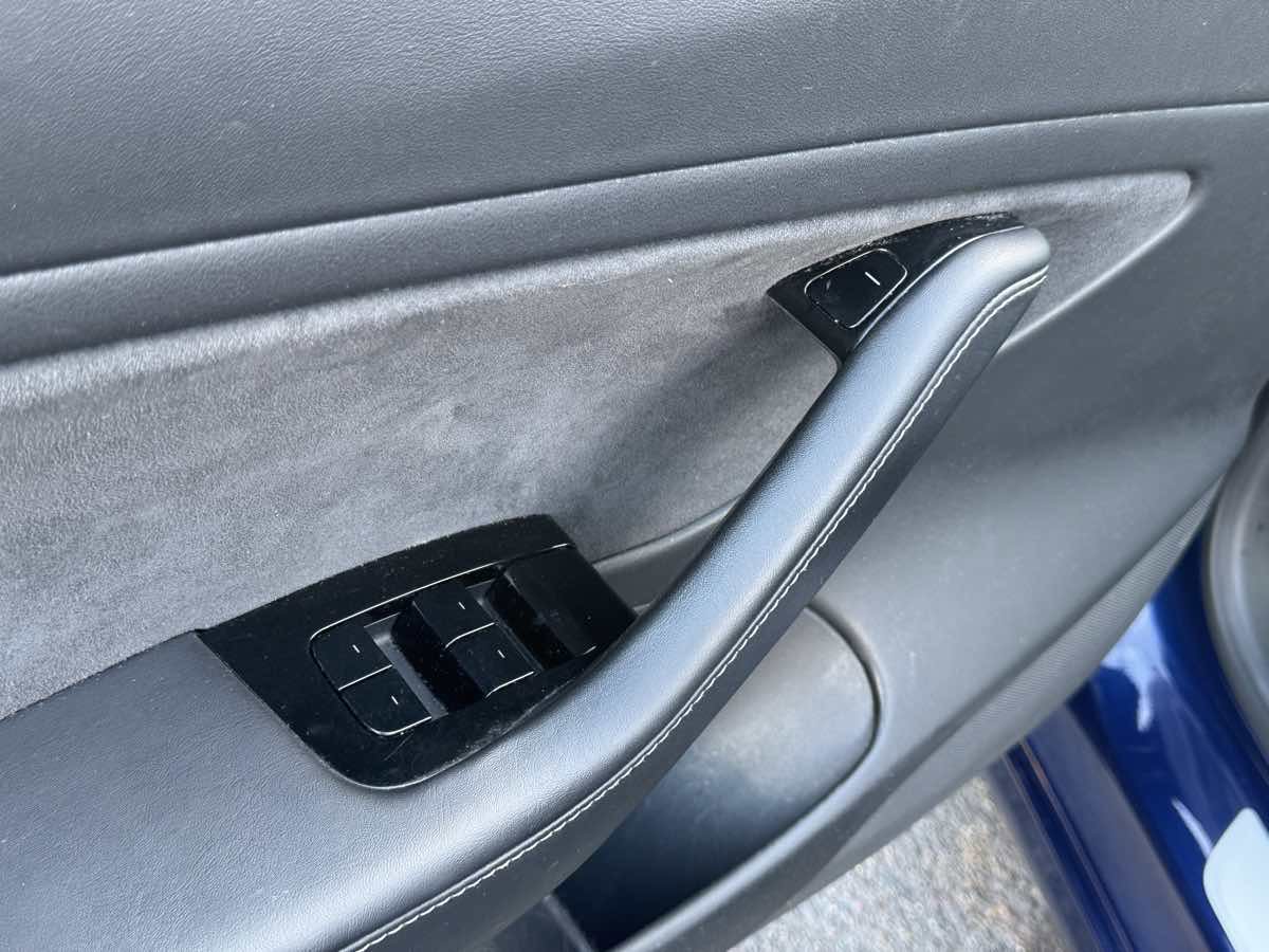 Used 2018 Tesla Model 3 image 29