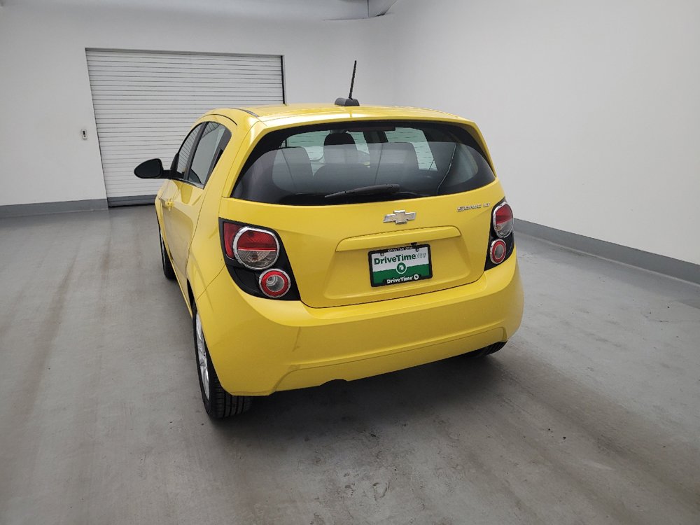 Used 2015 Chevrolet Sonic LT w/ LT Promotional Package FWD image 6