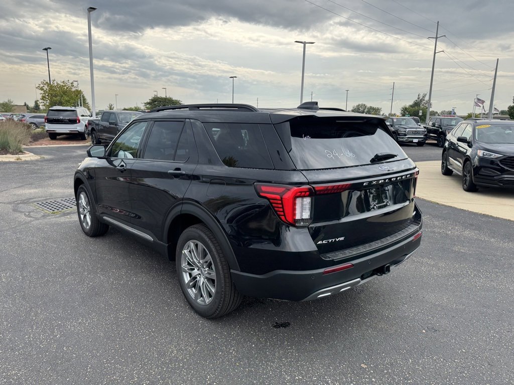 New 2025 Ford Explorer Active w/ Active Comfort Package image 7